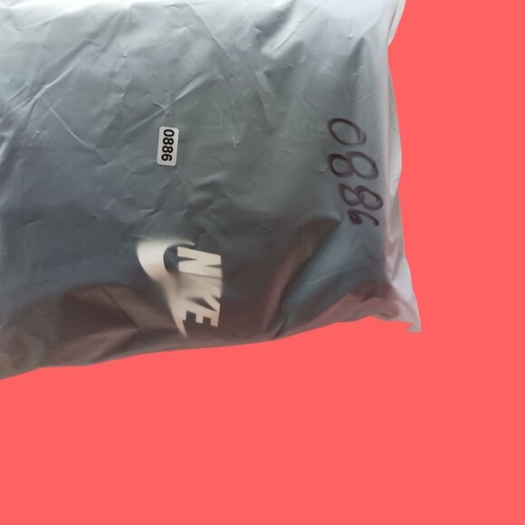 Nike Mens  Hooded Windbreaker Jacket Lightweight Zip-Up With Logo Black/ Gray - Picture 11 of 14